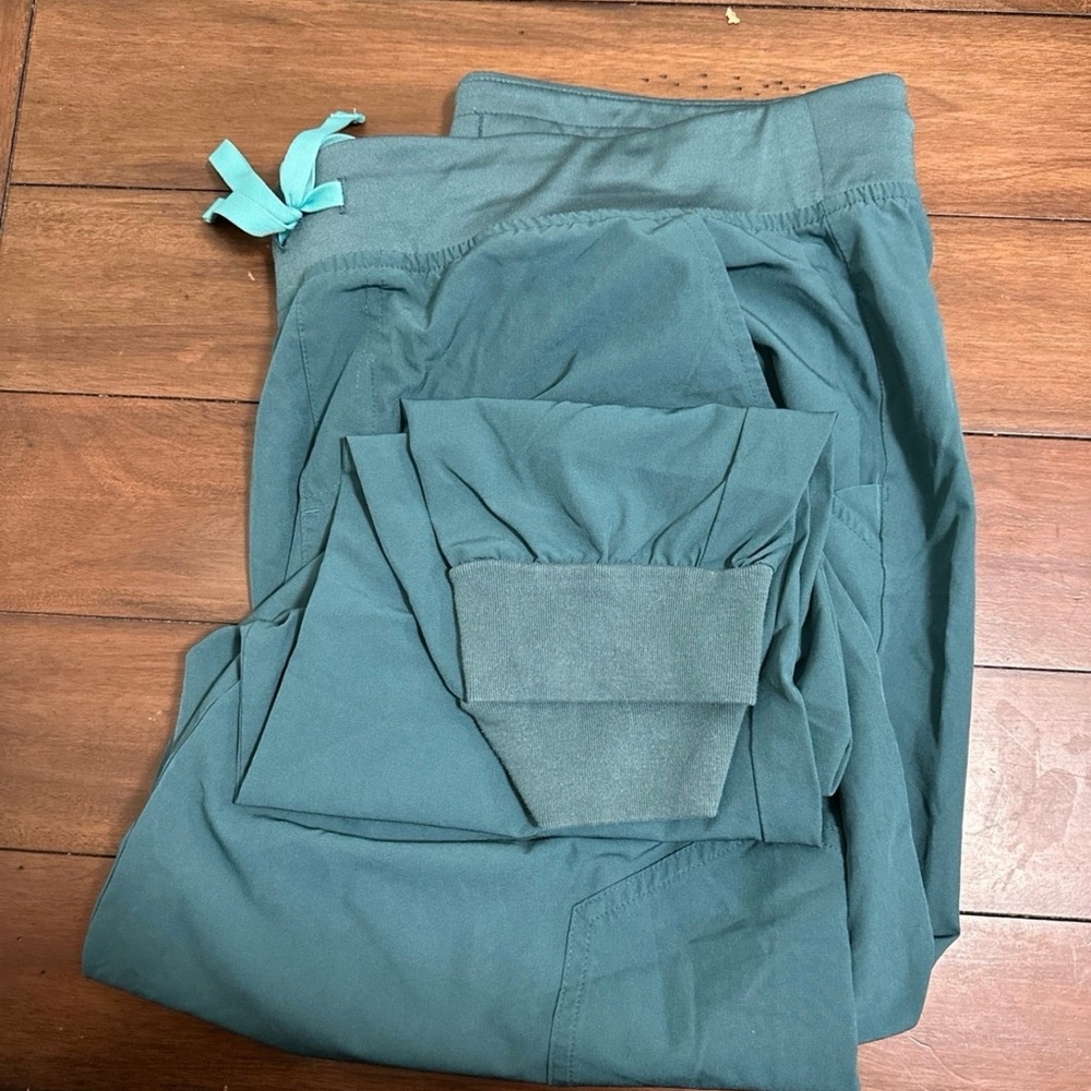 Figs Zamora FION scrub pants